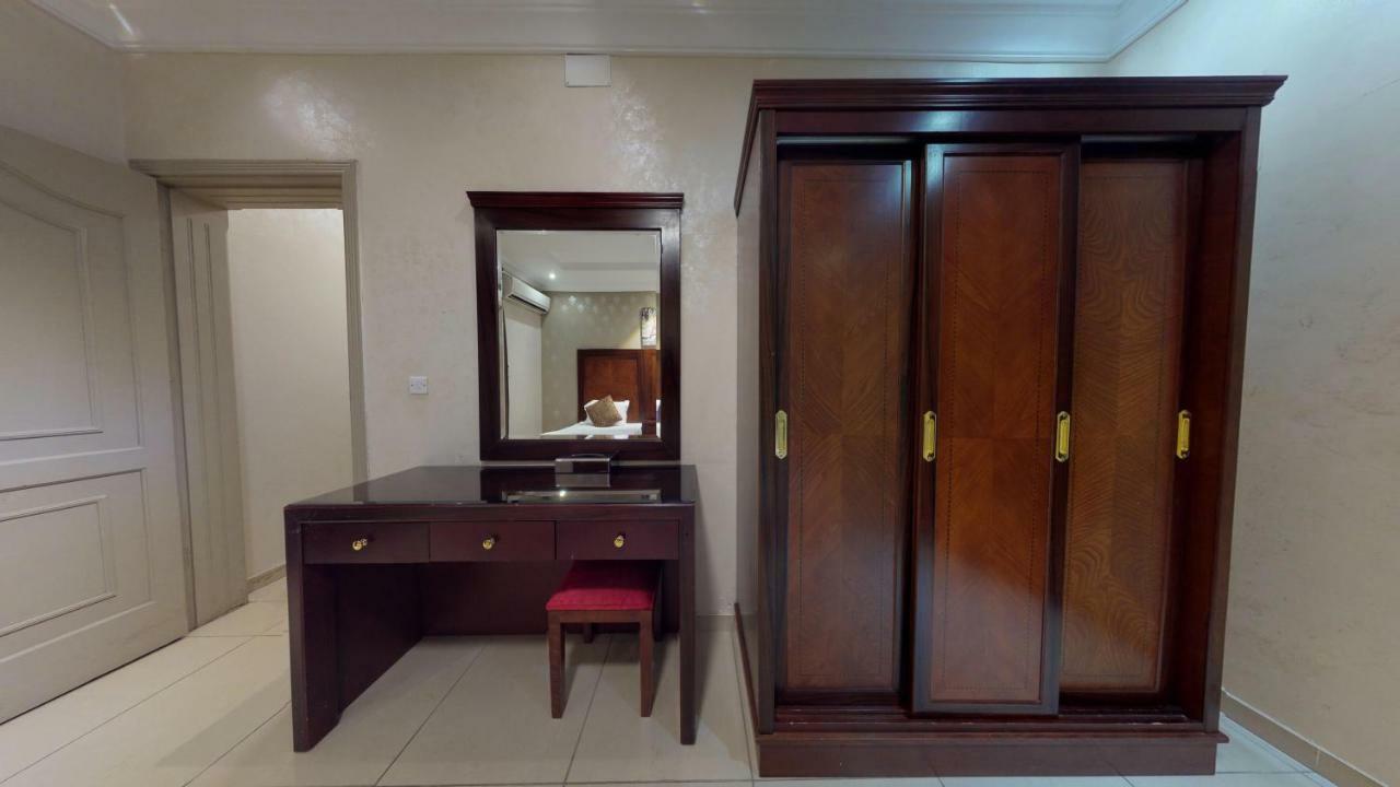 Aparthotel Happy Basateen